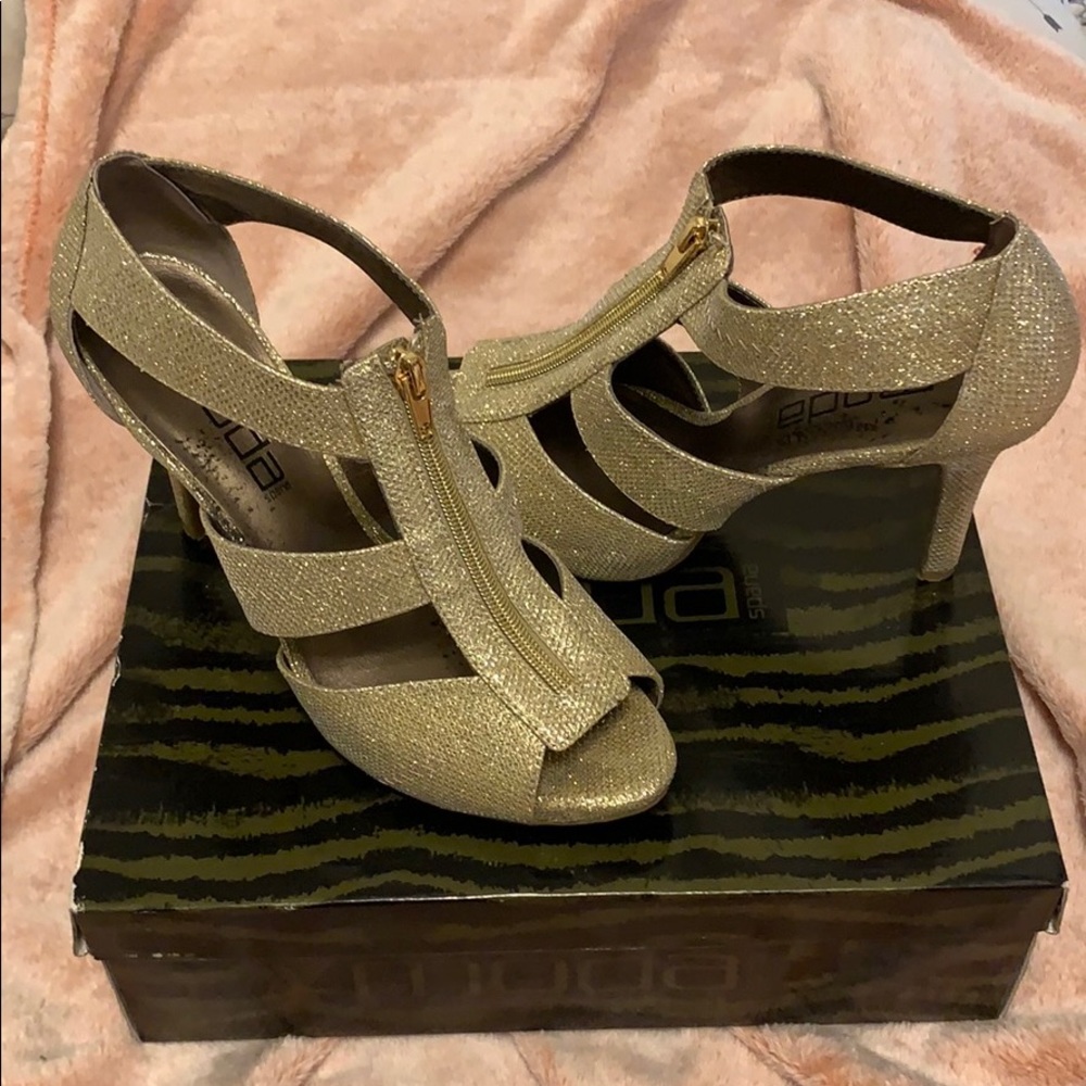 Shimmer Gold Heels - Picture 2 of 3
